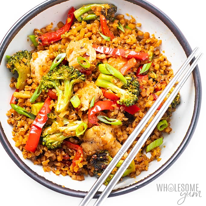 wholesomeyum low carb keto chicken stir fry recipe with cauliflower rice